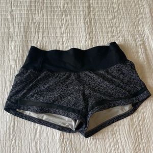Lululemon Speed Up lined shorts